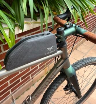 Apidura top tube bag bolt
